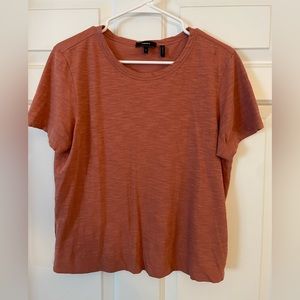 THEORY terracotta short sleeve shirt. Size Large.